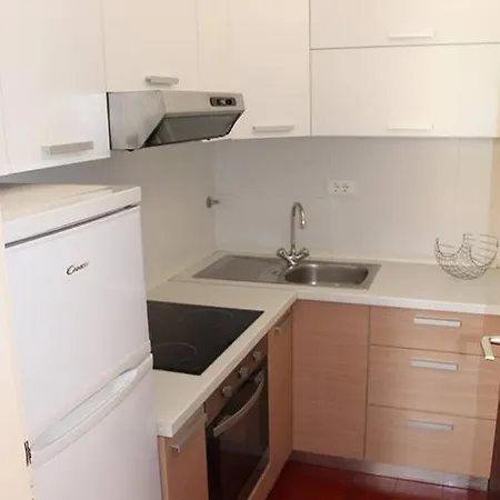 Pineta House Vidos شقة