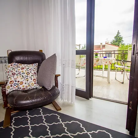 Pineta House Vidos شقة *