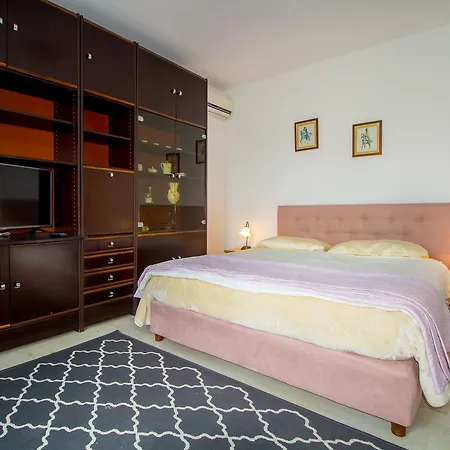 Pineta House Vidos بوريتش