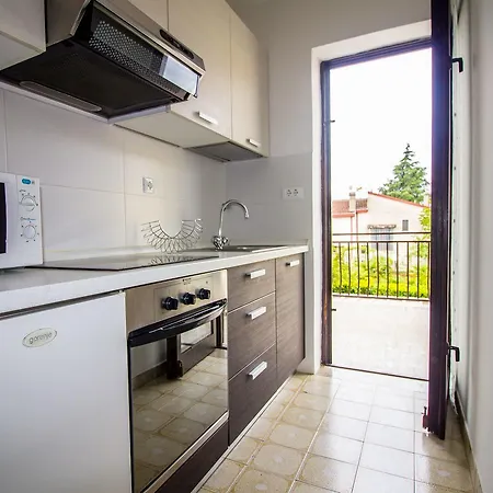 شقة Pineta House Vidos بوريتش