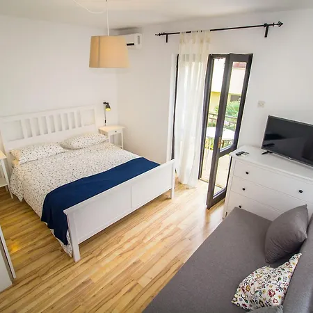 Apartment Pineta House Vidos *