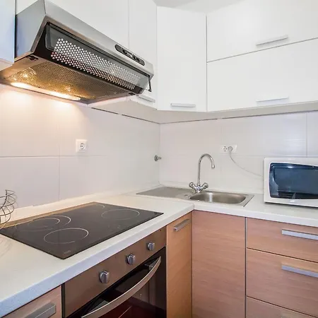 Pineta House Vidos *