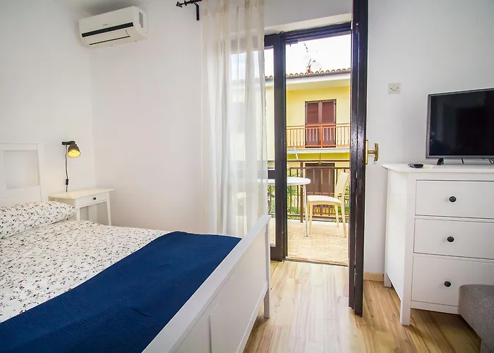 Pineta House Vidos Apartman *